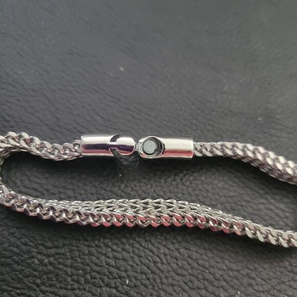 Stainless steel chunky 8×4mm mesh bracelet with magnetic slide clasp - Picture 3 of 4
